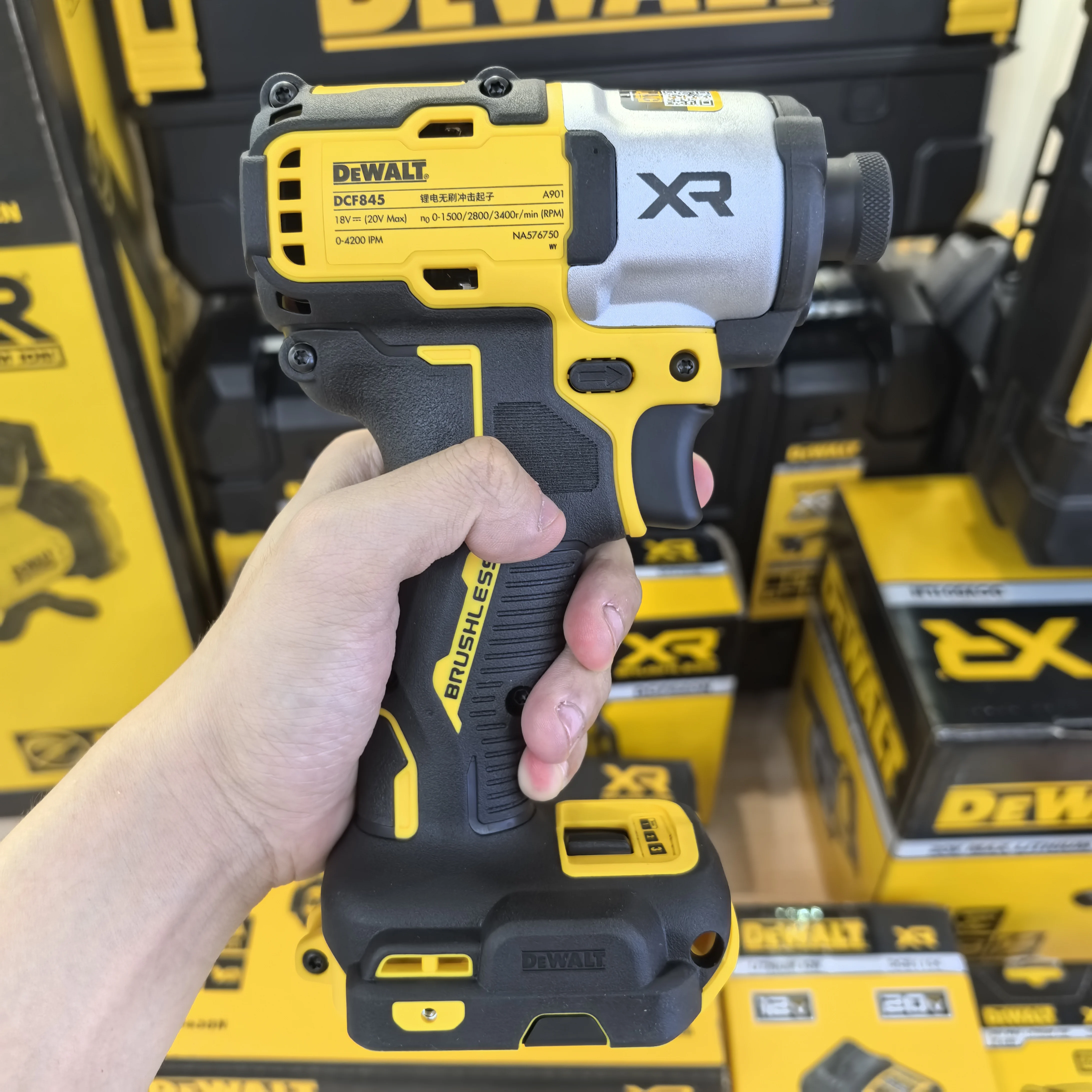 DEWALT 20V Cordless Impact Driver DCF845N Brushless 205N.m Torque Portable Lithium Battery Power TooL