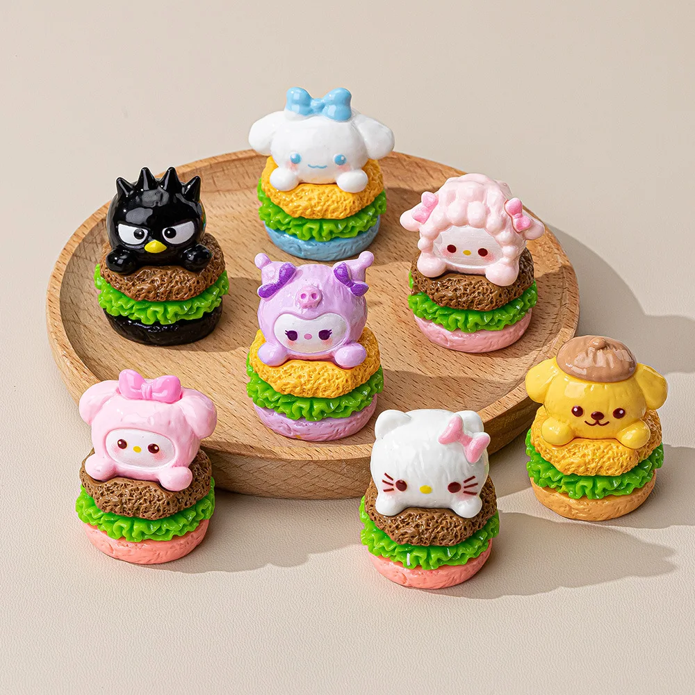 

7-Piece Hello Kitty Kuromi Desktop Figurine Set Adorable Cartoon Car Ornaments Office Decor Unisex Gift DIY Accessories