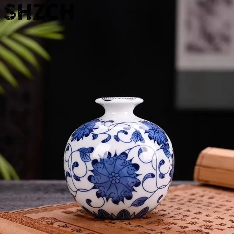 Blue and White Porcelain Vases, Small Chinaware, Tea Ceremony Accessories, Classical Home Decoration, Ornaments, Recommend