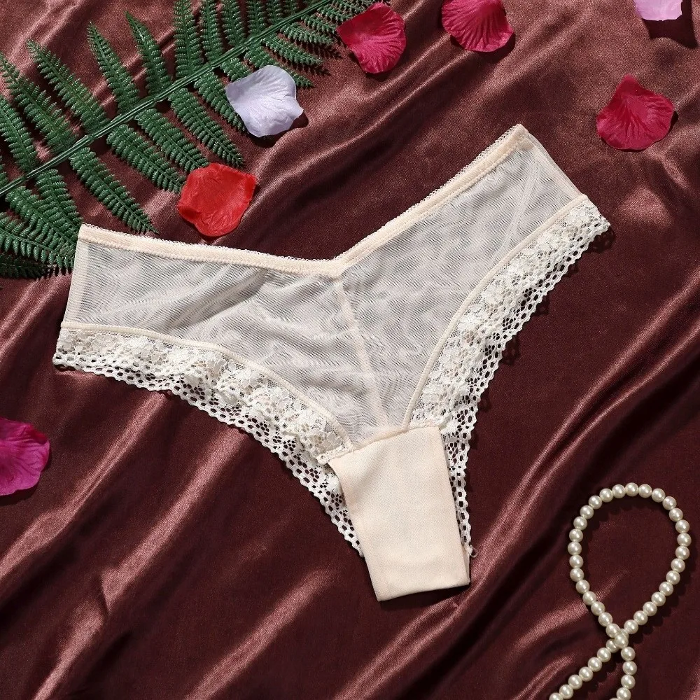 Fashion Low Waist Mesh Floral Panties Patchwork Underwear Mesh Sheer Lace Thong Intimate Female Lingerie Romantic T Panties Lady