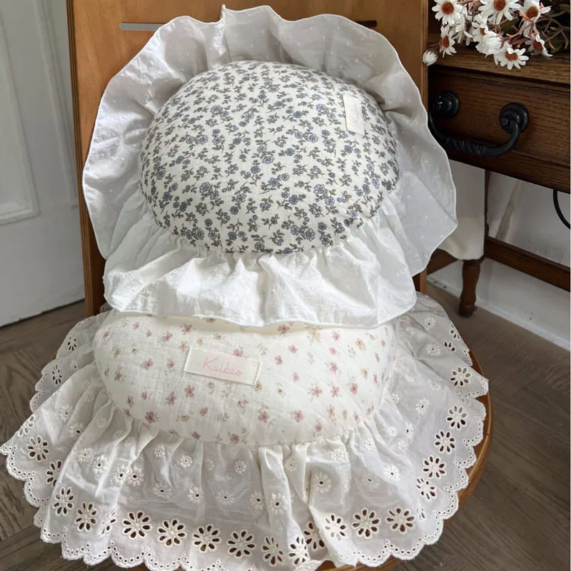 Vintage Round Throw Kids Pillow Cotton Decorative Cushion with Lace Trim, Cute Circle Baby Newborn Bedding Pillows Photo Props