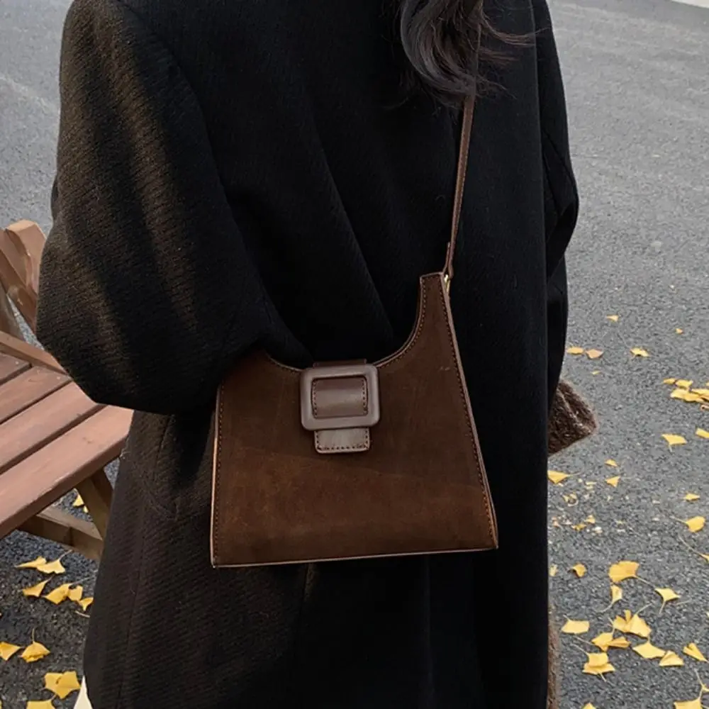 

Trendy Trendy Square Bucket Bag French Frosting Suede Crossbody Bag Handbag Leisure Retro Shoulder Bag Girls