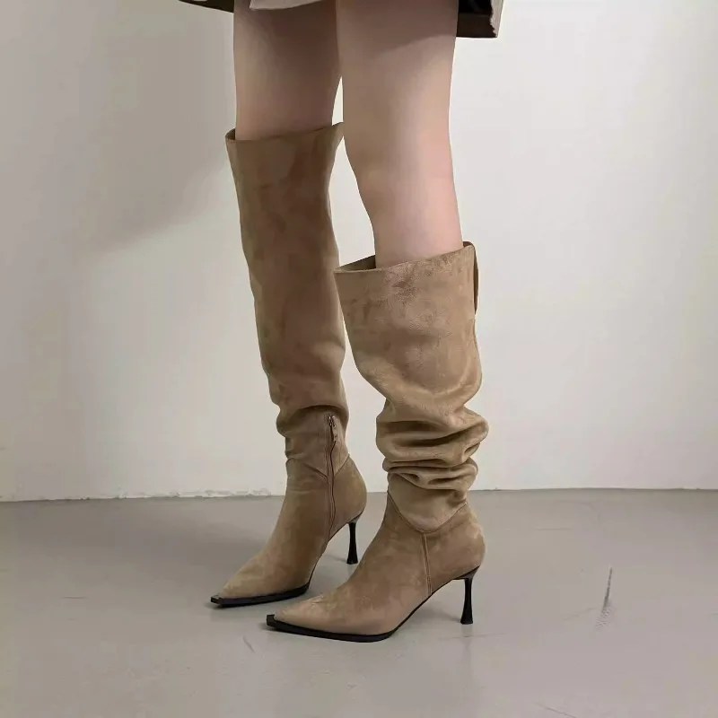 Round-toe Thick-soled Short Boots for Women, New 2026 Autumn/winter Style, French Retro, Slimming Effect, Chunky Boots