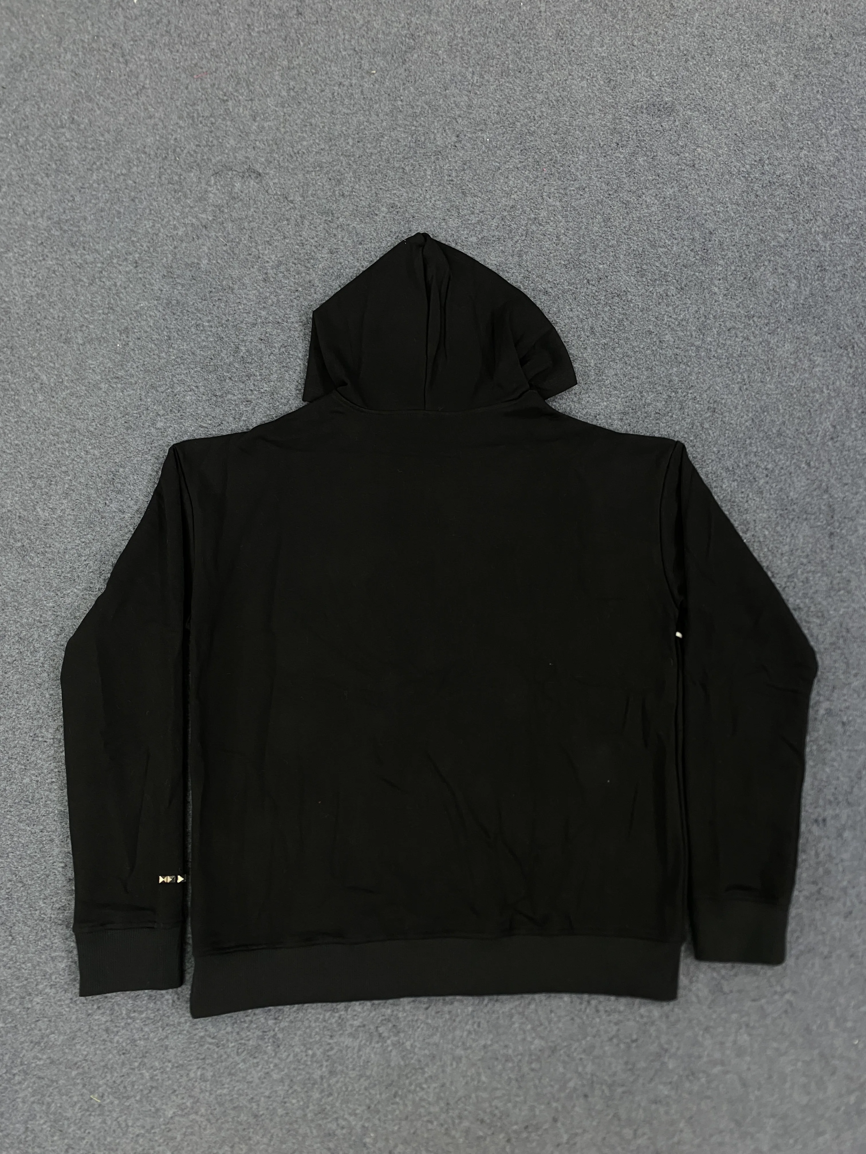 سترة بغطاء للرأس جديدة للجنسين للخريف والشتاء بسيطة للاستخدام اليومي ومتعددة الاستخدامات وطباعة إنجليزية عصرية ومتعددة الاستخدامات