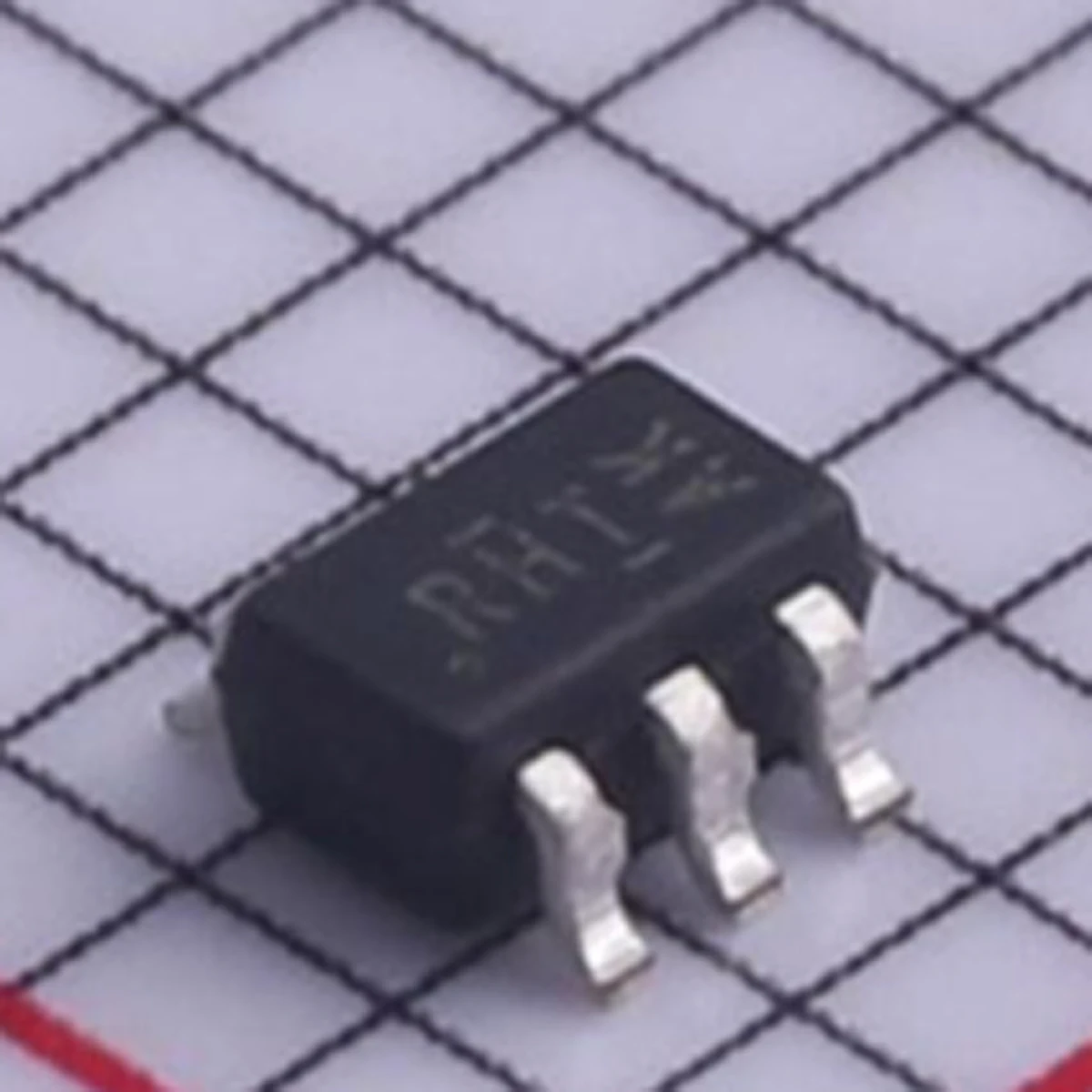 10PCS original Marking: RH (MOSFET) 340mW 20V 700mA; 500mA 1 N-channel+1 P-channel SC-70-6 (SOT-363) SI1553CDL-T1-GE3