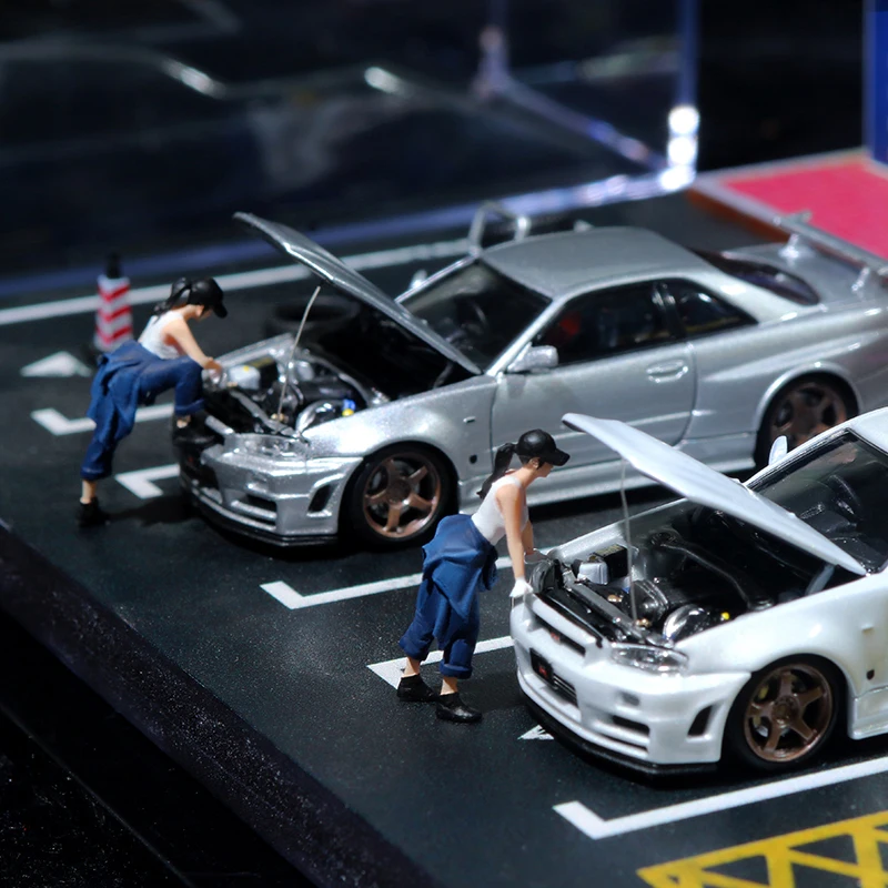 Time Micro: Mais Arte 1:64 GTR Reparadores em Figuras de Resina Vermelho/Negro/Gulf para Modelo de Carro Esportivo Coleção, Exibição e Presente