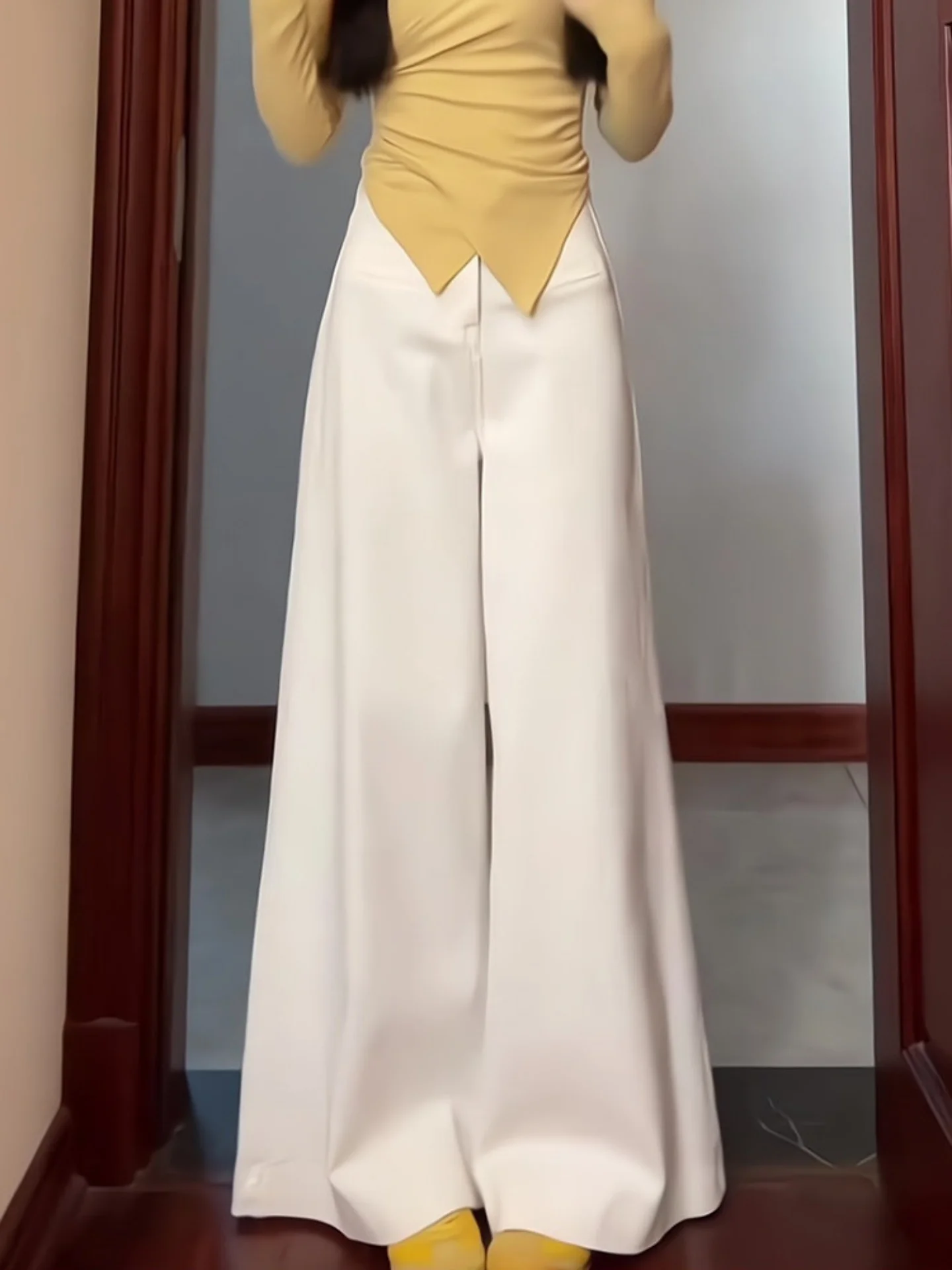 

Retro Loose Wide Leg Jeans Women's Slimming High Waist Bell Bottoms Casual Cotton Denim Pants Universal Seasonal Fashion