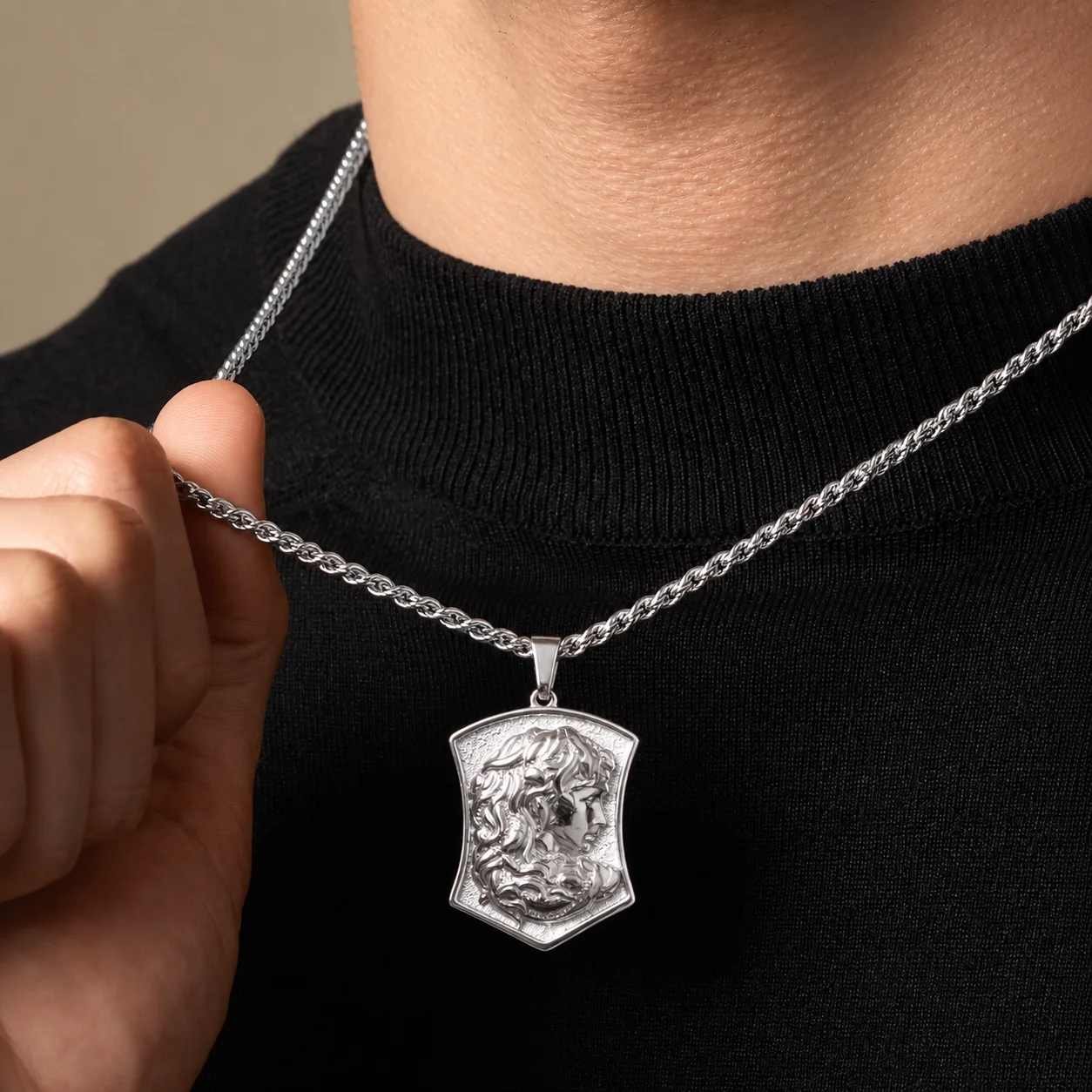 Medusa Gorgon Shield Pendant Stainless Steel Greek Mythology Amulet Necklace For Men Punk Jewelry Gift for Party Wholesale