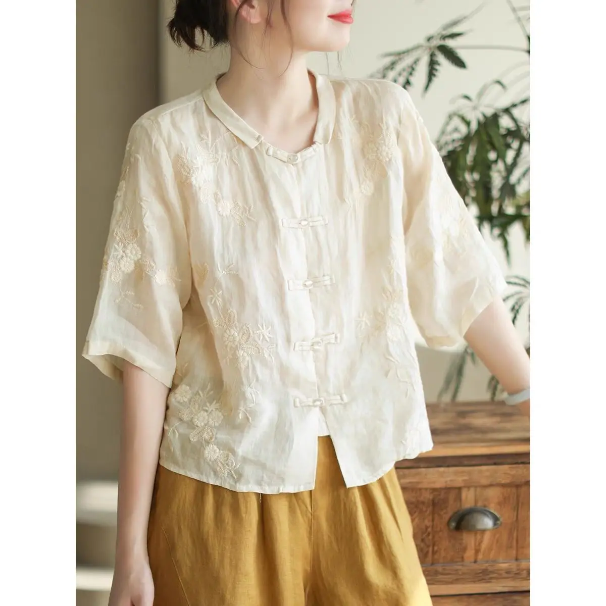 

Spring Summer Chinese Style Cotton Linen Large Size Embroidered Mid-sleeve T-shirt for Women With Button-down Solid Color Thin