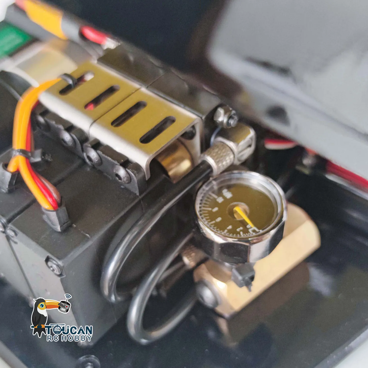 

XDRC 1/14 Гидравлический RC шарнирный грузовик RTR Электрический 6x6 Самосвал Модель автомобиля I6S Система E350 Зарядное устройство Игрушки на открытом воздухе THZH1432