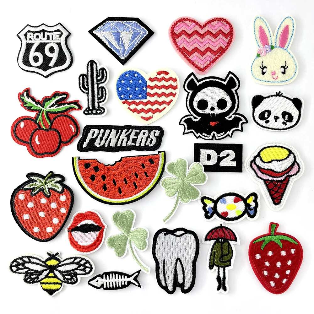 Rabbit Candy Tooth Iron on Patches for Clothing Embroidery Appliques Clothes Jeans Stickers Badges Parche Stickers