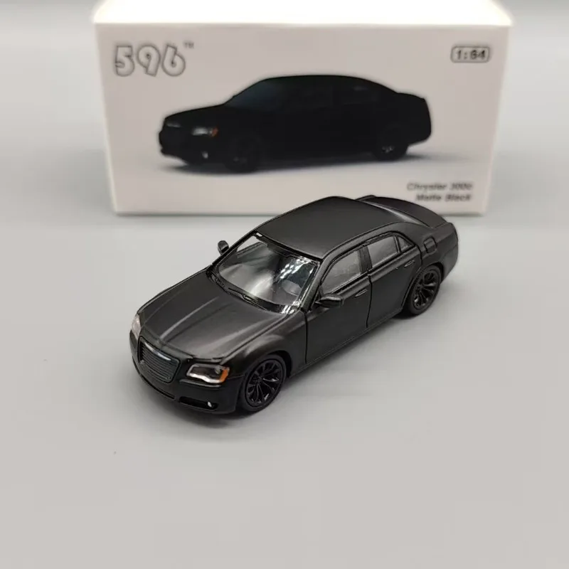596 1:64 Chrysler 300C cast alloy model, adult static collection piece, boy's toy, holiday gift.