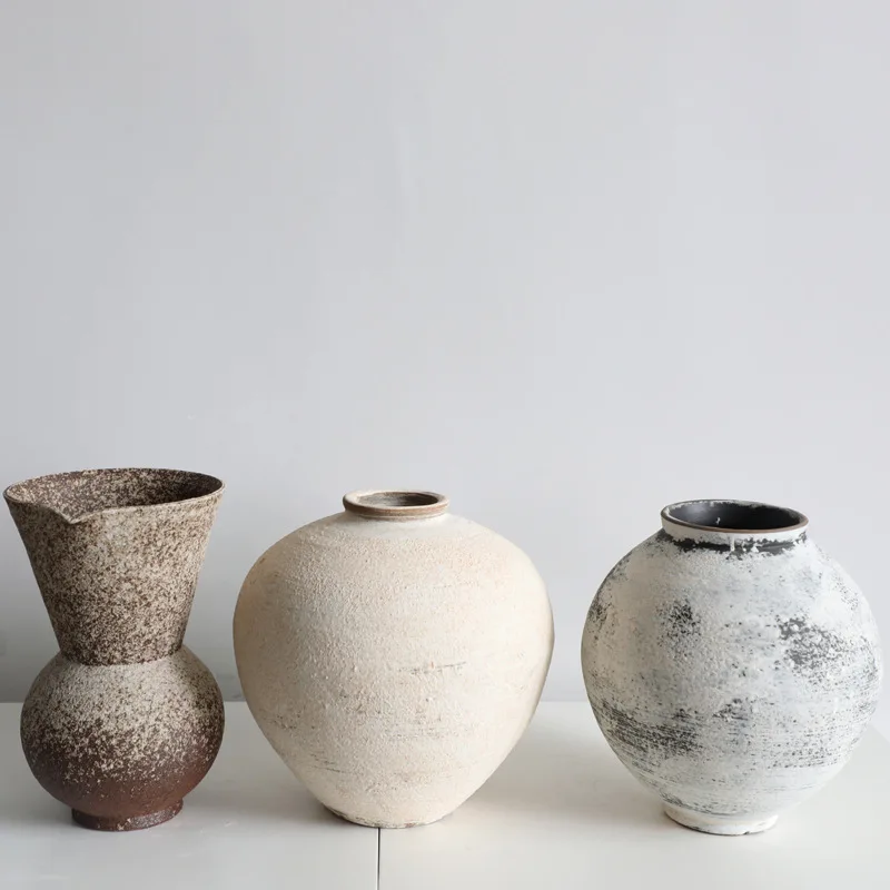 Wabi-sabi style soft furnishings with Jingdezhen handmade pottery ceramic vase vintage rough pot flower arrangement