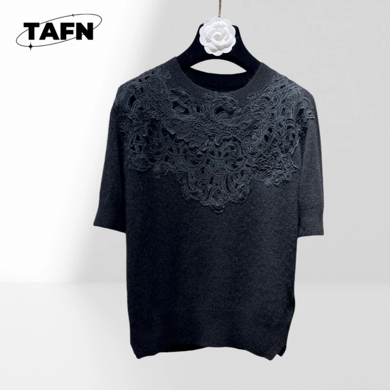 Fashion High-End Retro Fashion Beautiful Summer Vibes T-Shirt | Breathable Cotton | Graphic Print for Casual Style AD2905