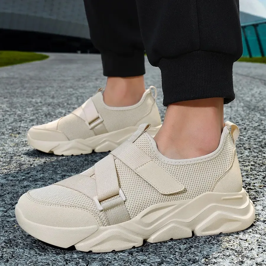 Running Shoes For Men Breathable Knit Walking Shoes Comfy Platform Casual Sneakers Man Outdoor Non-slip Men's Sports Shoes