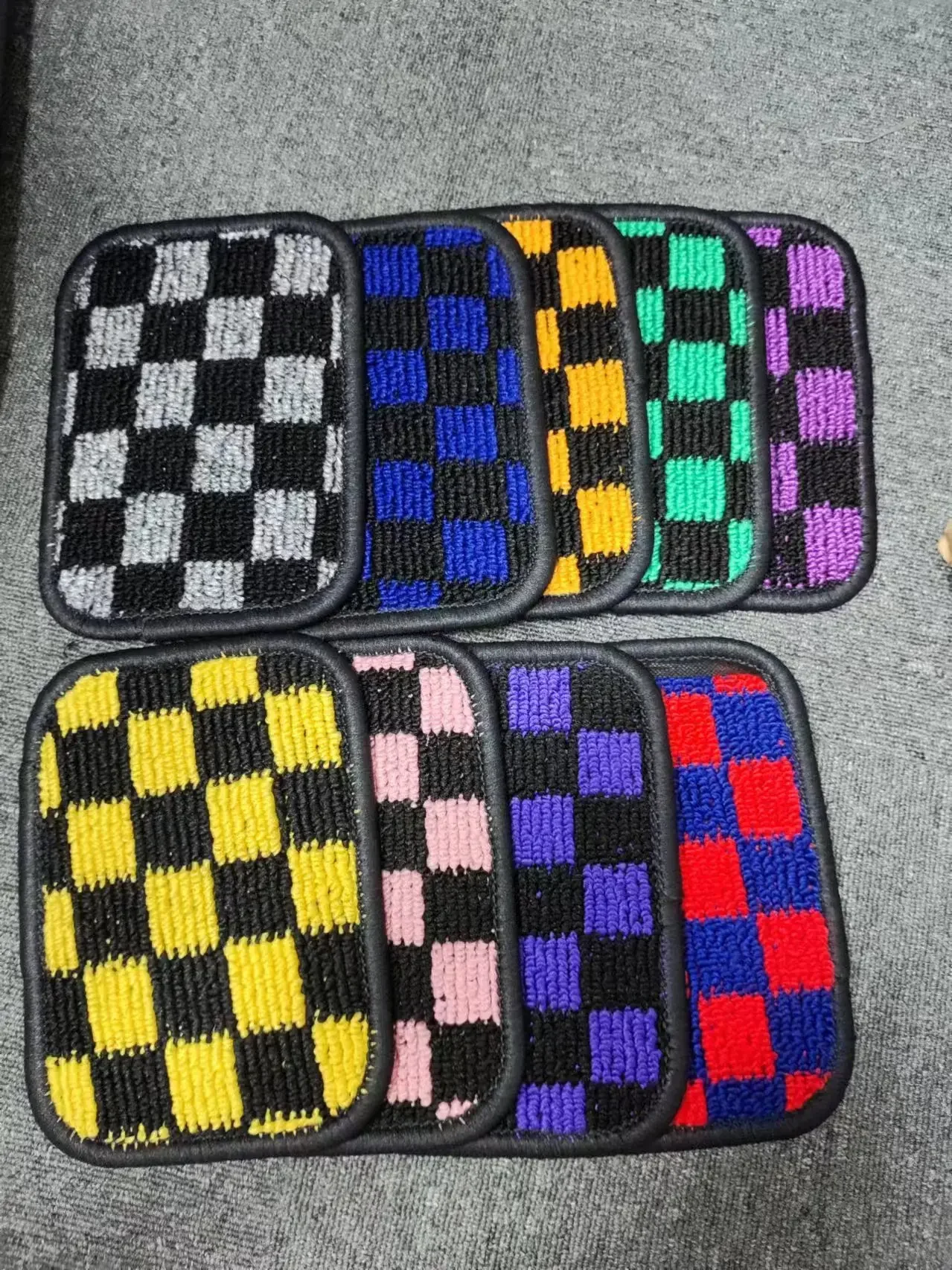 

4Pcs Racing Plush Floor Mat Checkers Vehicle Front Rear Carpets Universal Car Floor Carpet Rugs Non-Slip Car Decoration