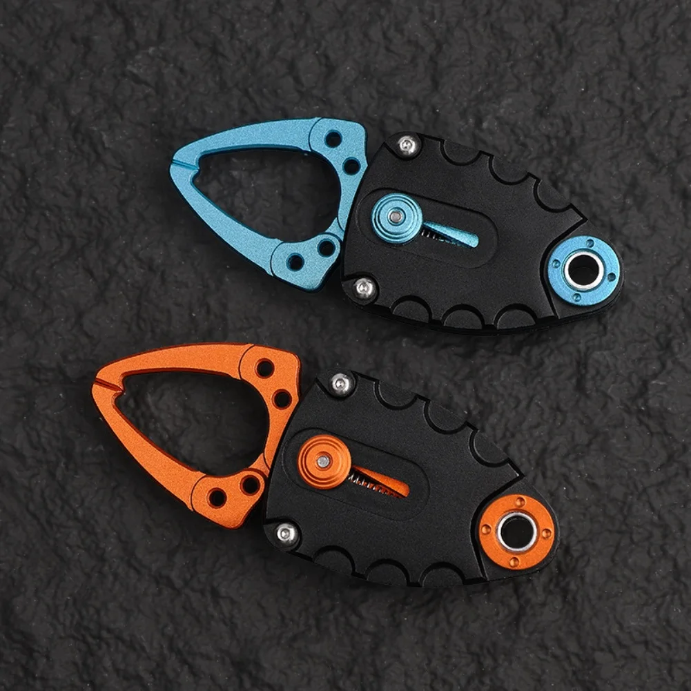 

Portable Lock Fishing Grip (Aluminum Alloy) - Mini Lure Fishing Fish Lip Clip Folding Fish Extraction Pliers With Keychain