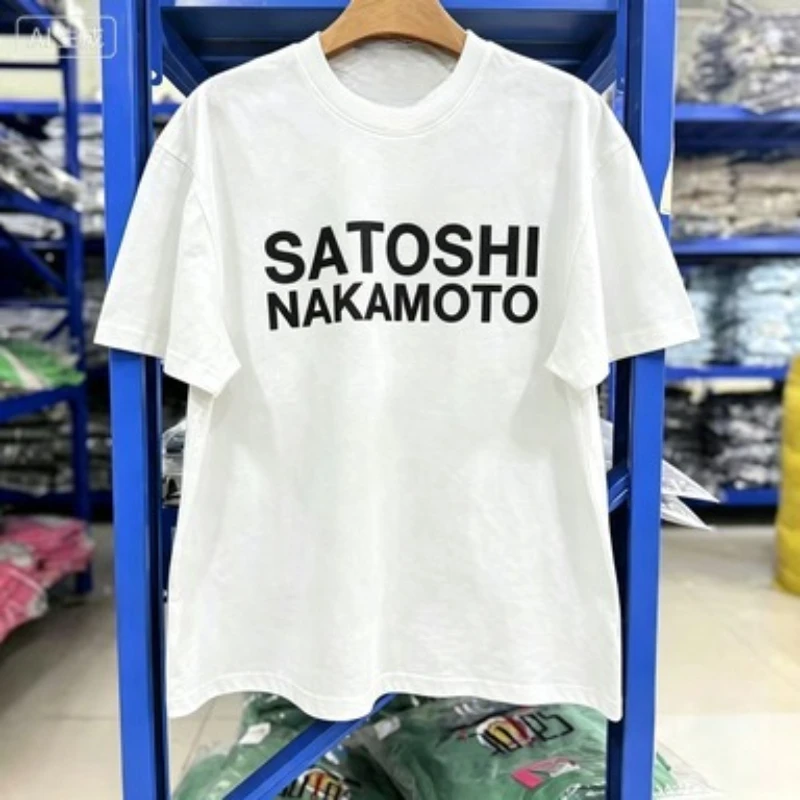Casual summer loose T-shirt for couples of both genders. Classic letter pattern. Washed black cotton T-shirt.