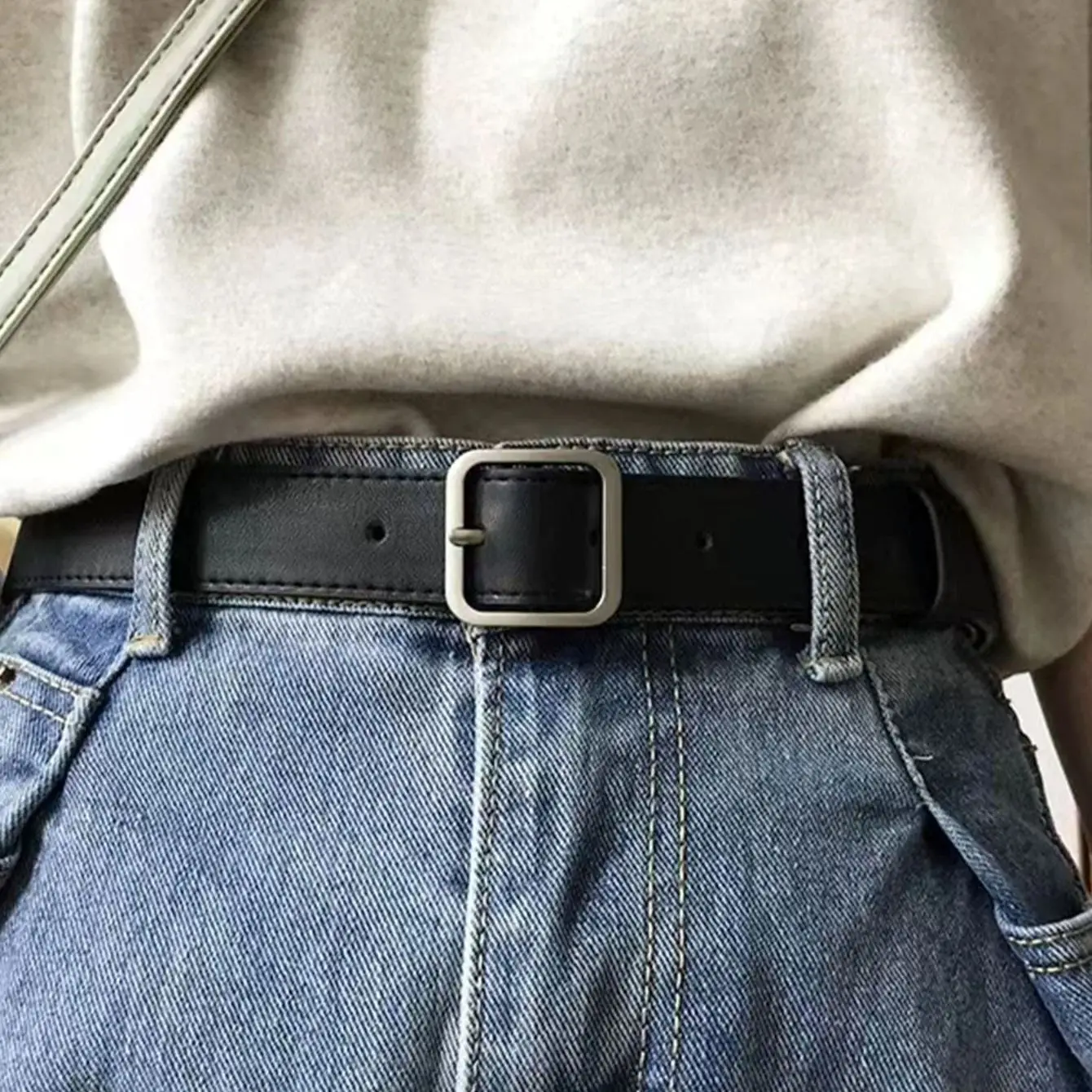 

1, простой и модный декоративный ремень с квадратной пряжкой для мужчин и женщин.