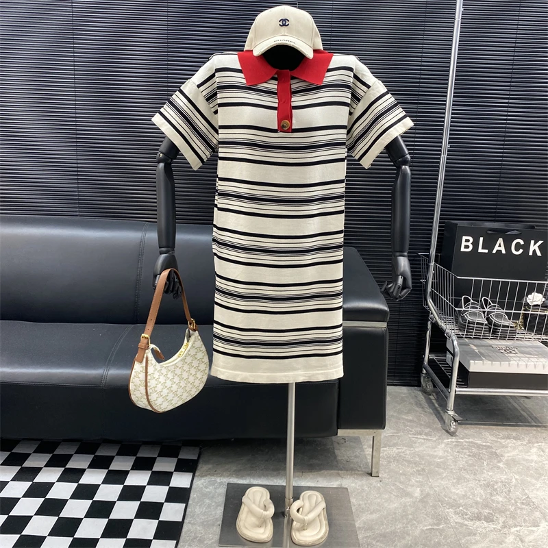 

2022 fashion Designer new style Famous brand Gentle style turndown collar Color contrast stripe knitting dress Straight dress