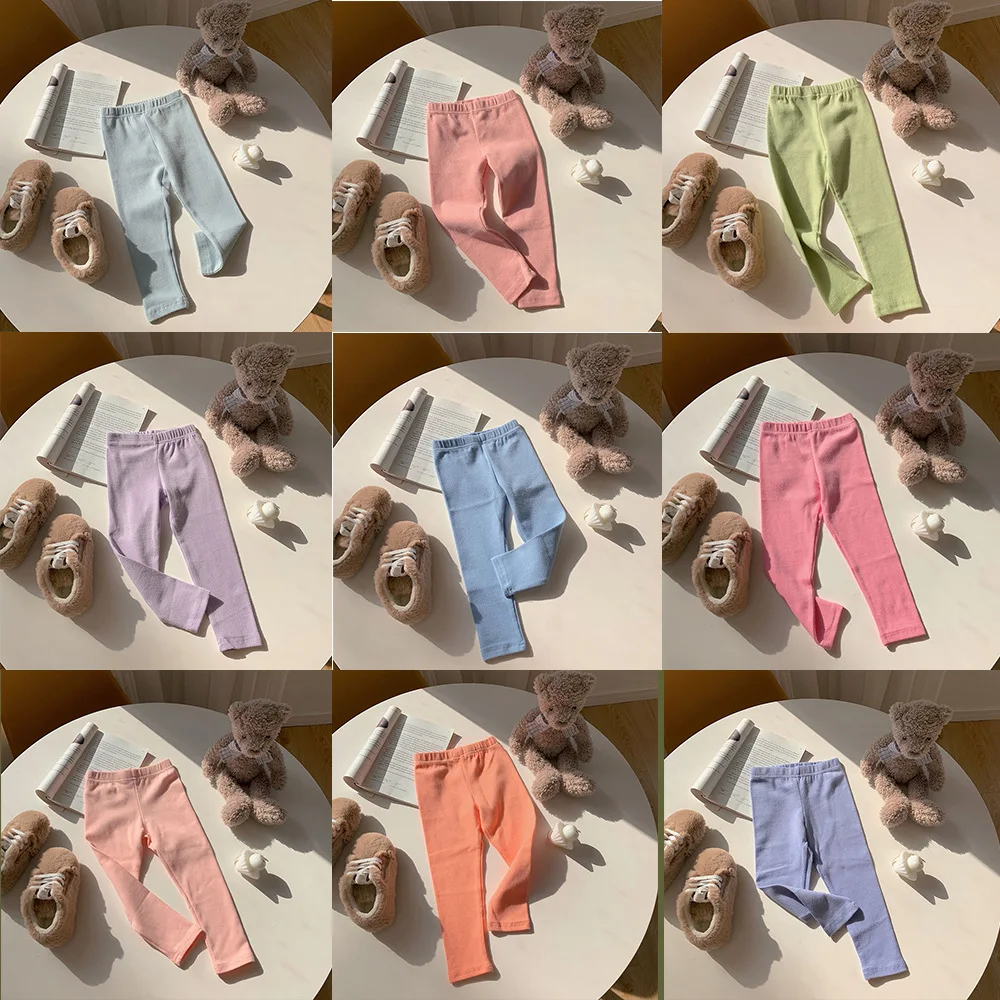 

Collection Versatile Solid-Color Cotton Leggings for Children Featuring Stretchable and Warm with Slimming Fit for Girls