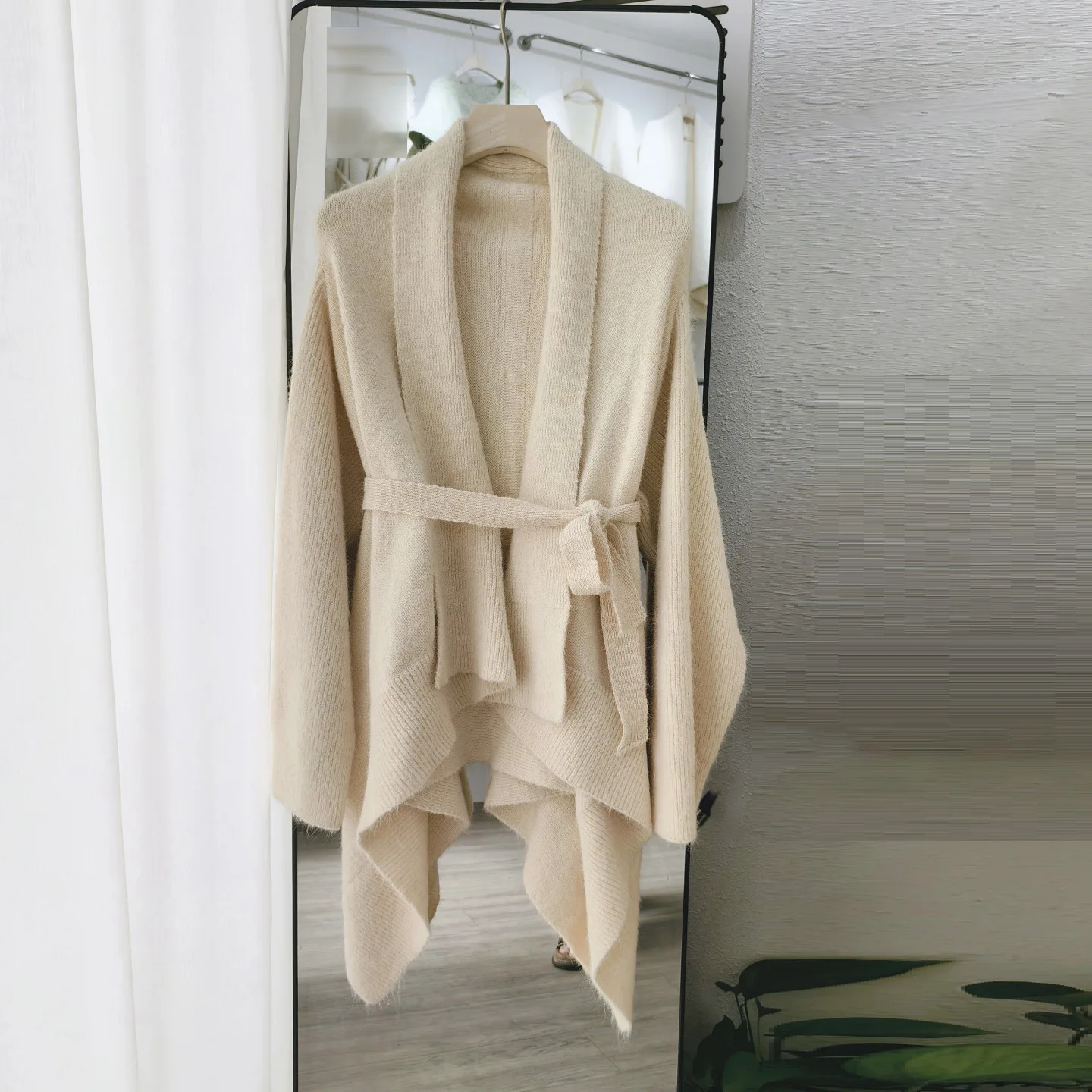 

SuperAen асимметричный вязаный кардиган на шнуровке для женщин, осенне-зимние новые элегантные однотонные пальто оверсайз