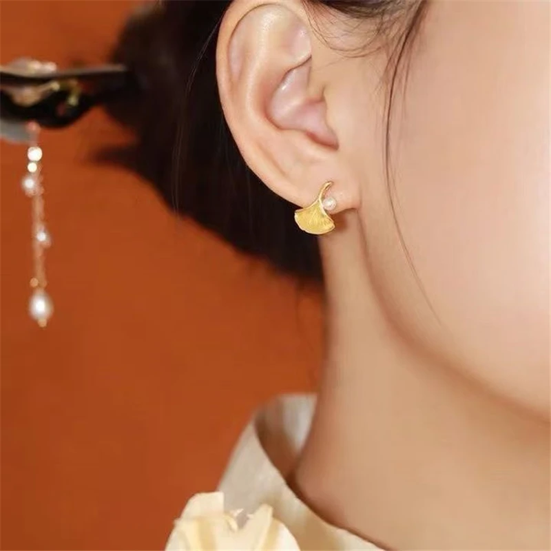 Vintage handicrafts, exquisite 925 silver gold-plated beeswax earrings, delicate accessories, auspicious accessories, gifts