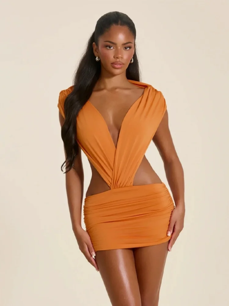 Mini-robe orange moulante pour femme, à décolleté plongeant, dos nu et découpes, idéale pour les fêtes, les vacances, le style Y2K, sexy, tenue de club, mode estivale
