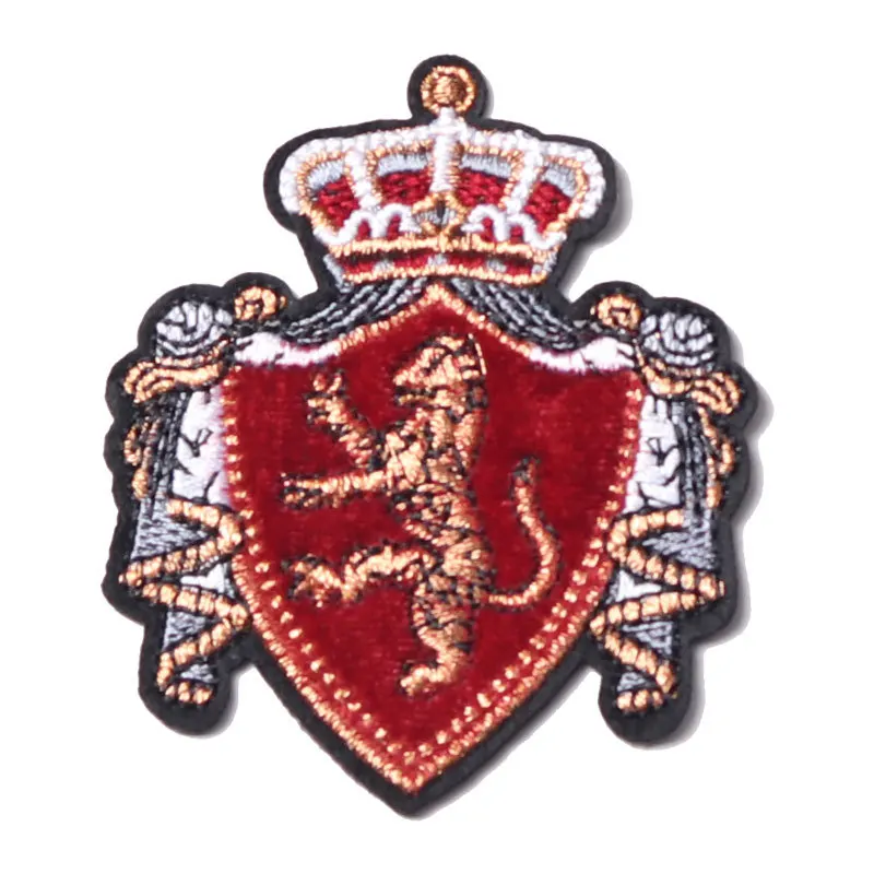 Lion Crown Size: 9x6.7cm Iron-On Patches Clothe Embroidery Applique Sewing Supplies Decorative Badges Classic Nostalgia