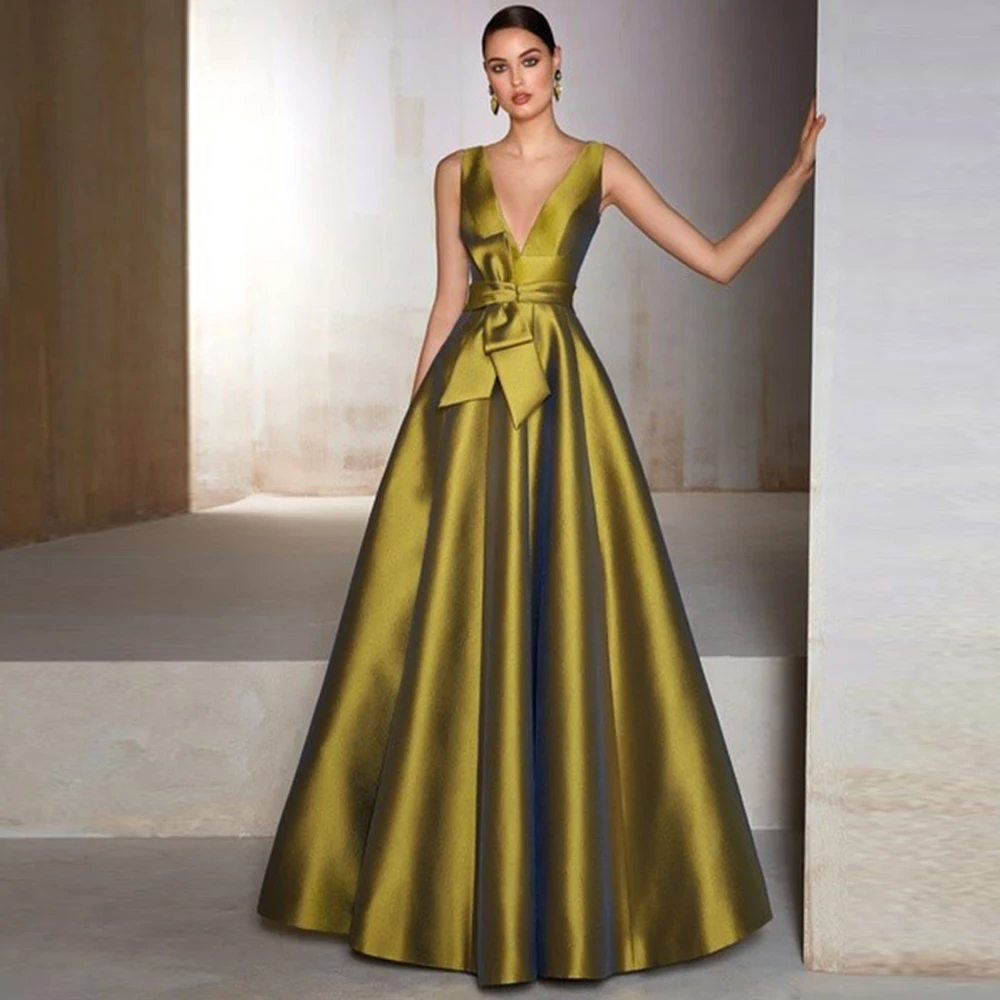 

Customized A-Line V-Neck Elegant Evening Dress Charming Applique Celebrity Gowns with Pleats Exquisite Satin Long Cocktail Dress