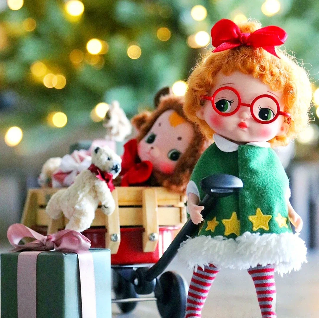 Fairy Town HOLALA Merry Christmas Series BJD Figure Short Curly Hair Doll Green Xmas Tree Dress Wear Glass Customized Doll