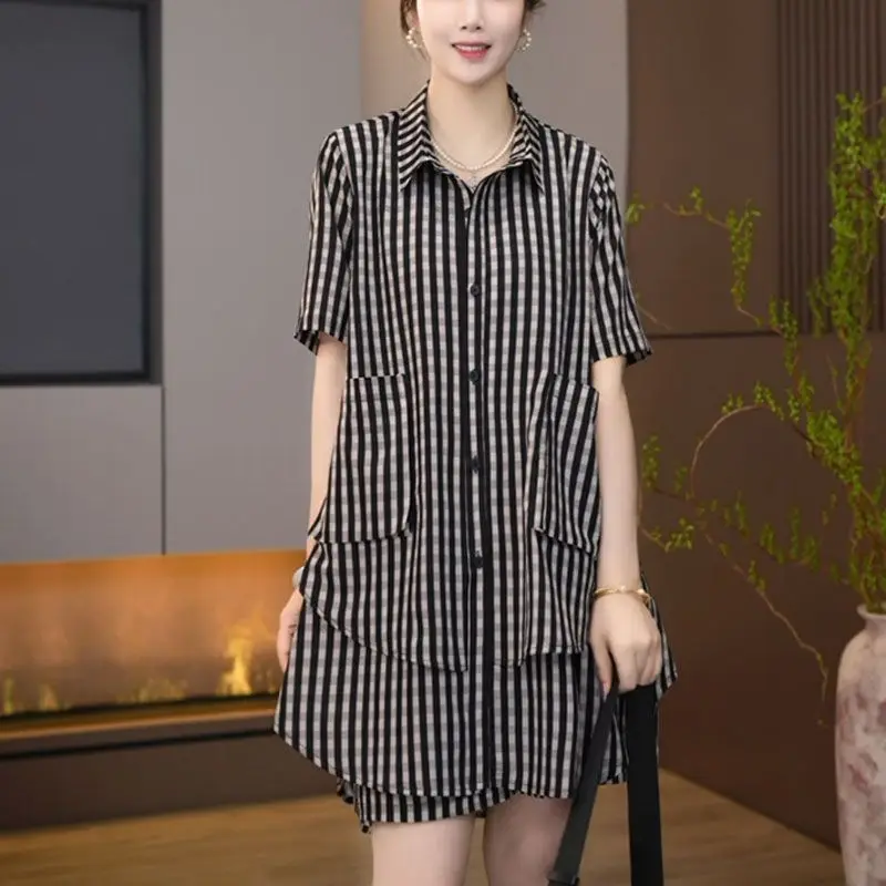 Spring and Summer New Fashionable Loose Fitting Slimming Mid Length Short Sleeved Top and Shorts Printed Two-piece Set