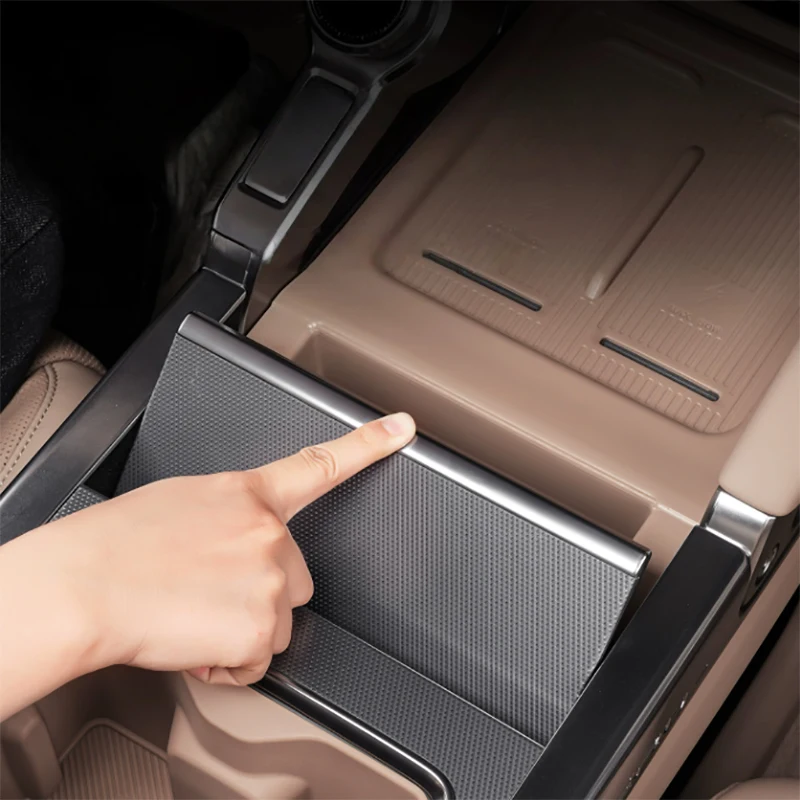 Car Wireless Charging Silicone Pad Fit for Dongfeng M-Hero M817 2025 2026 Car Central Control Protection Pad Storage Box Pad