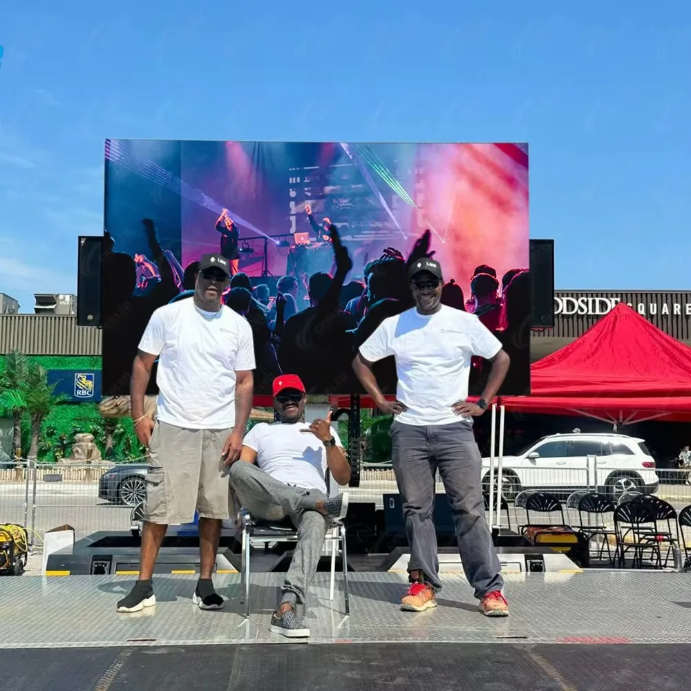 High definition P5 outdoor LED display powered digital billboard commercial mobile LED screen trailer display