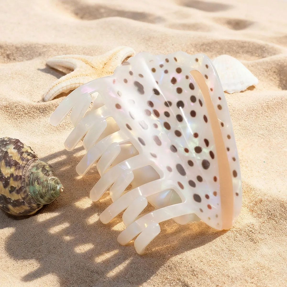 قطعة واحدة من قشرة مخروطية عبرية مخصصة ومخلب شعر على شكل قشرة مخروطية من القماش لقضاء عطلة صيفية في هاواي