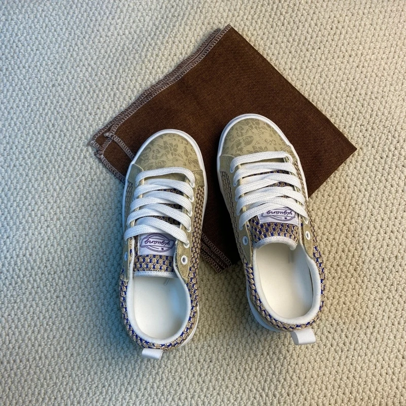 

2026 vintage texture gold-colored jacquard board shoes for men, woven splicing low-top casual shoes, large sizes 36-48, fashion
