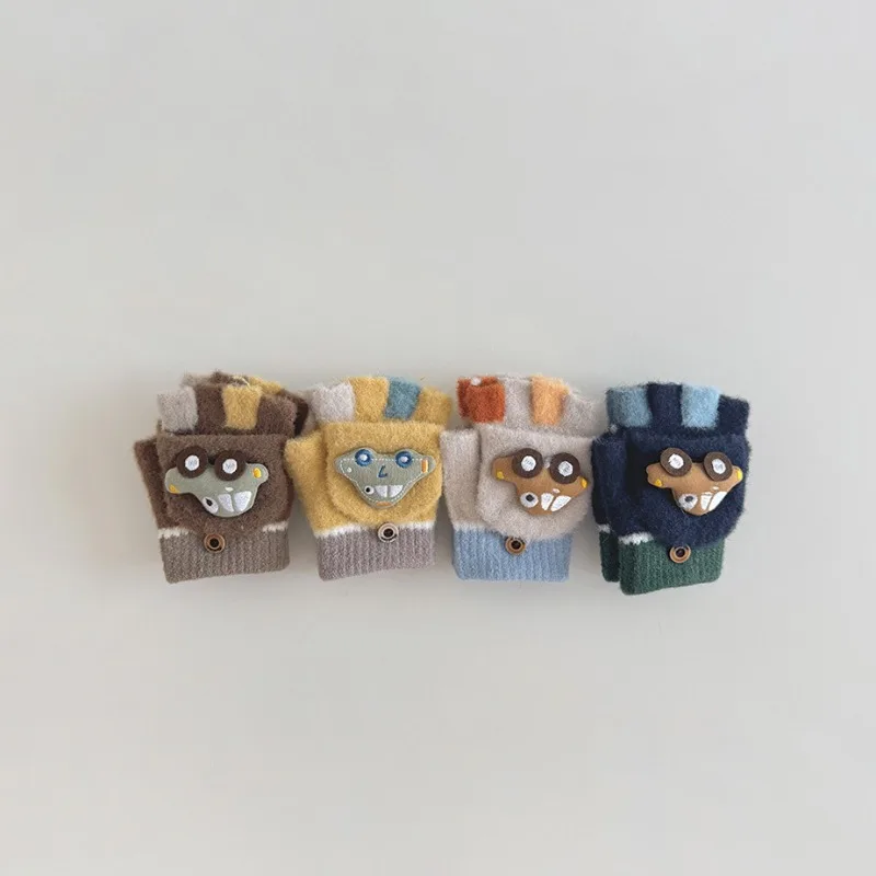 1 paio di guanti mezze dita per bambini guanti termici invernali caldi per ragazzi con modello di auto fresco guanti touchscreen antiscivolo per bambini