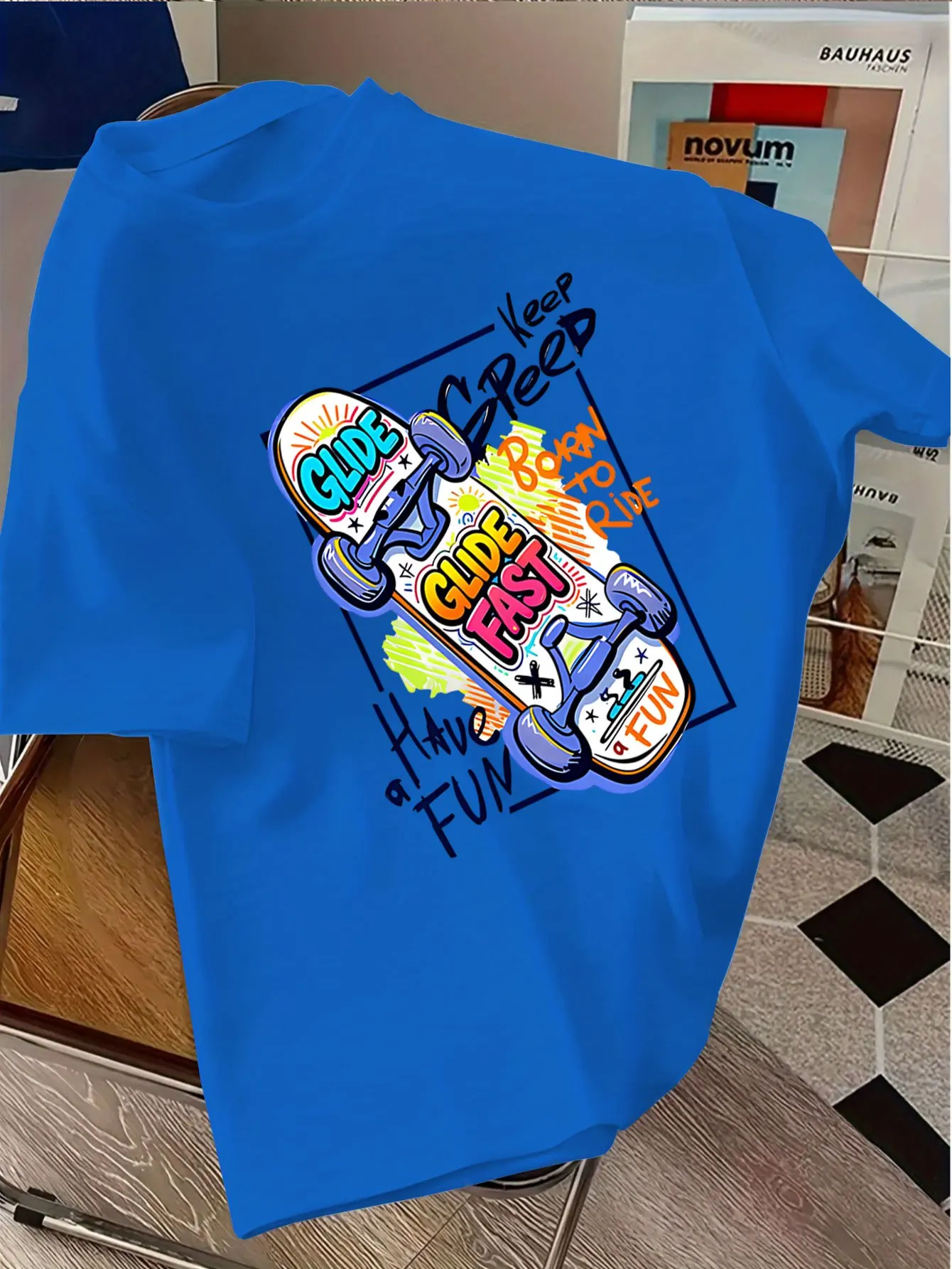 Skateboard Printed Short Sleeved T-shirt, Fashionable Trend, Summer Casual Top Design for Teenagers and Students