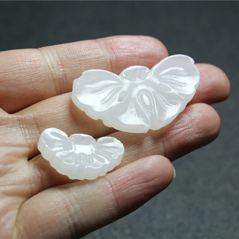 

Натуральный афганский белый нефрит, кулон-цепочка в форме бабочки, парный