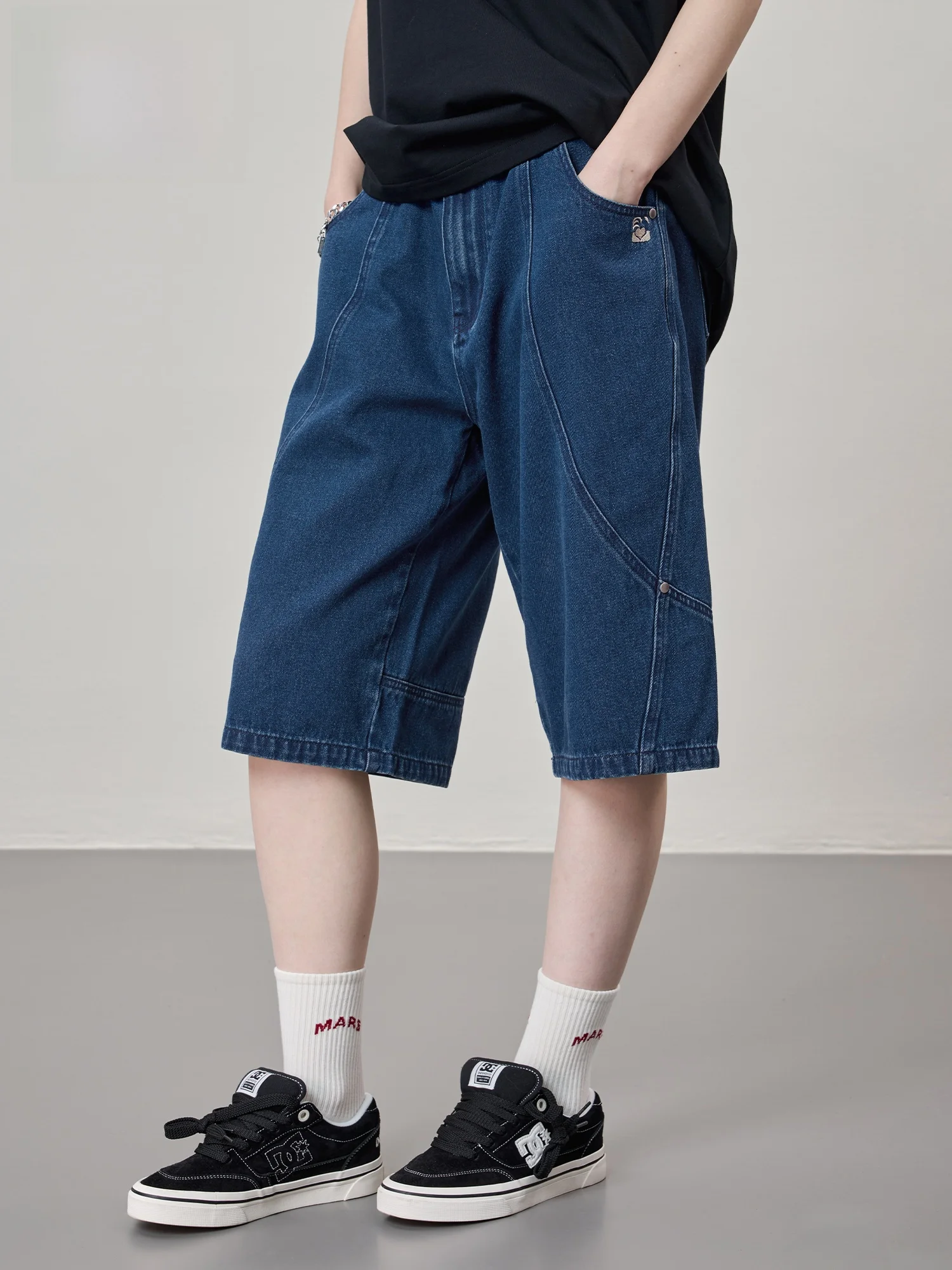 Shorts Jeans Azuis para Homens e Mulheres, Verão, Soltos, Retro, Bordados, Corte Reto, Finos, Calças de Seis Partes, Uso Casu...