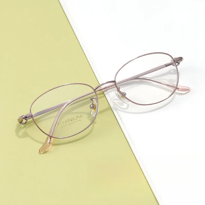 New Semi Titanium Ultra Light Diamond Studded Two-color Women's Eyeglass Frame With Retro Optical Prescription Women's Glasses