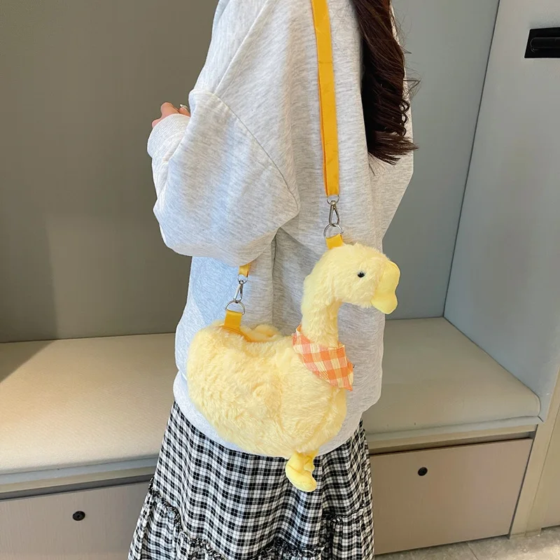 

Portable Zipper Big Goose Plush Bag Solid Color Large Capacity Cute Duck Crossbody Bag Fluffy Doll Shoulder Bags Girls