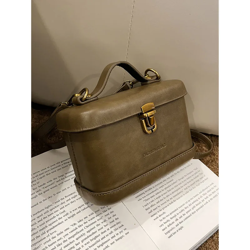 French Retro Handbag Women\'s 2024 Spring New Texture Small Square Bag Korean Version Mini Fashion Single Shoulder Crossbody Bag