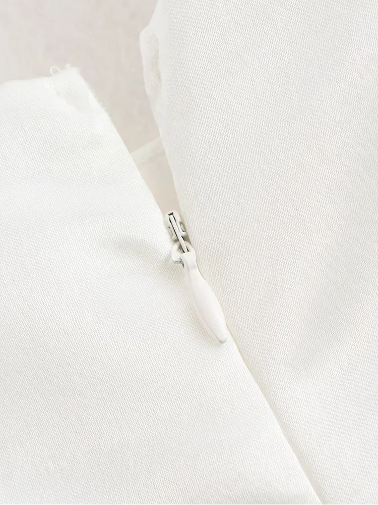 ZAJIA 2025 새로운 여성 유럽과 미국 스타일의 패션 기질 스퀘어 칼라 새틴 긴 소매 드레스