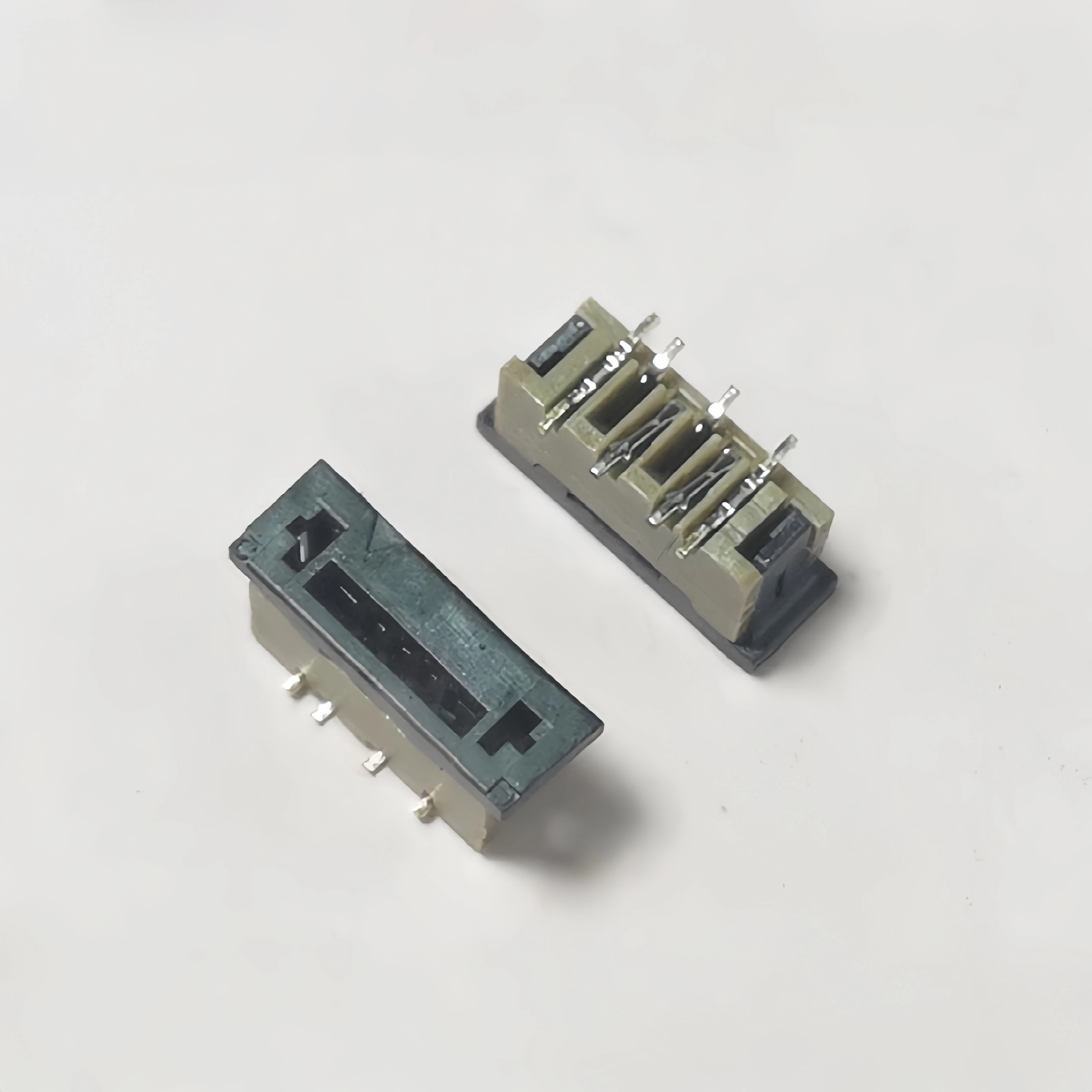 موصل SMD 1.0 ملم-4P SFW4S-2STME1LF FCI #1