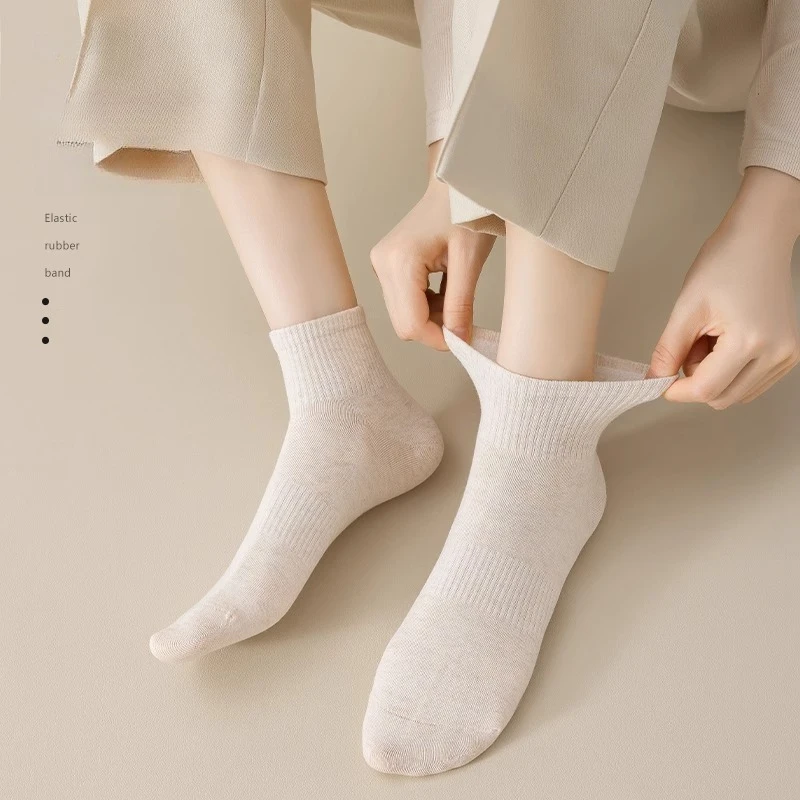 10 Pairs 2026 Women's Short Socks Spring and Autumn Black Solid Color Breathable Grip School Socks for Girls Cozy Thermal Socks