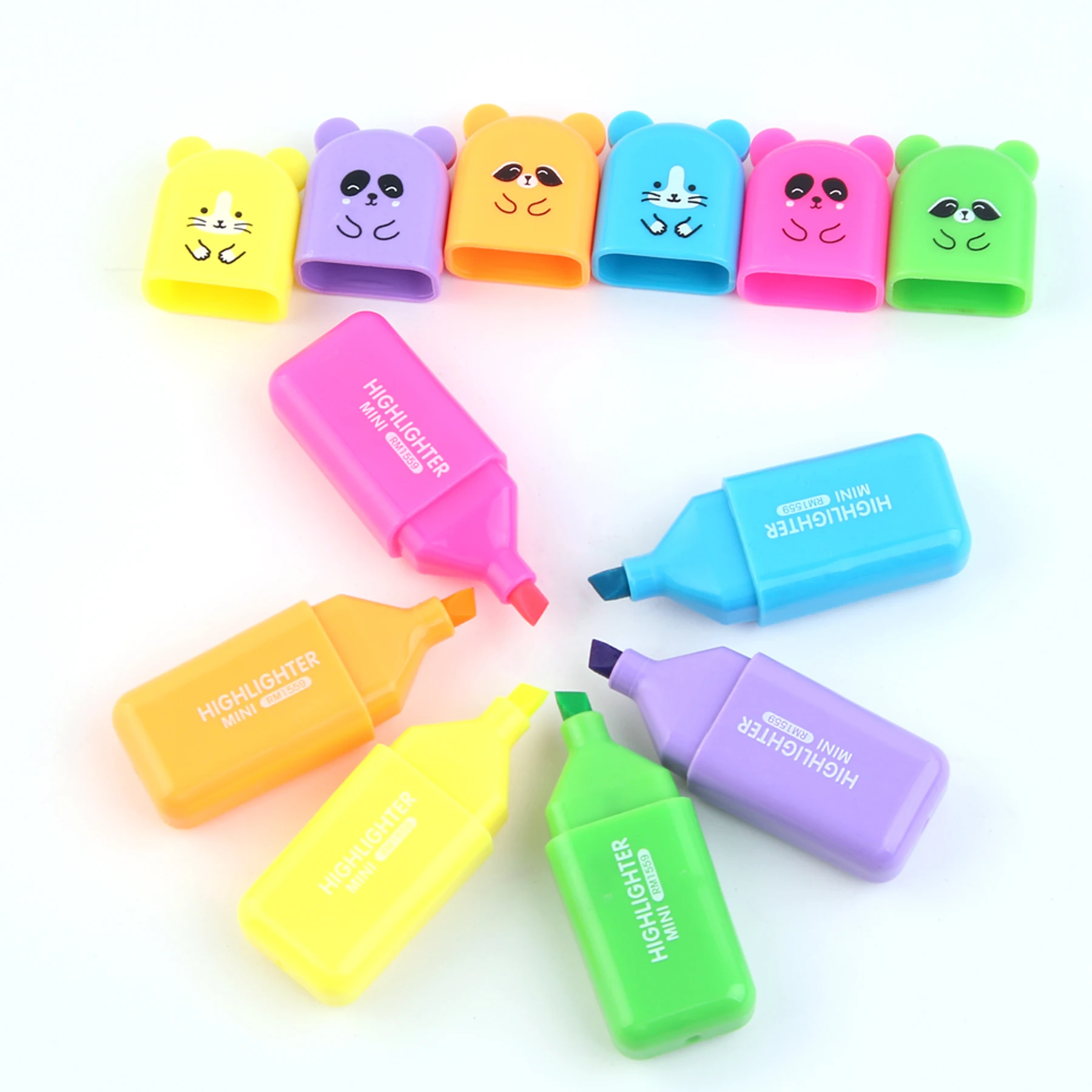 6pcs/set Tiny Bear Chisel Tip Highlighter Pen Fluorescent Colors Markers Mini Cute Kawaii Design for Writing Graffiti Drawing