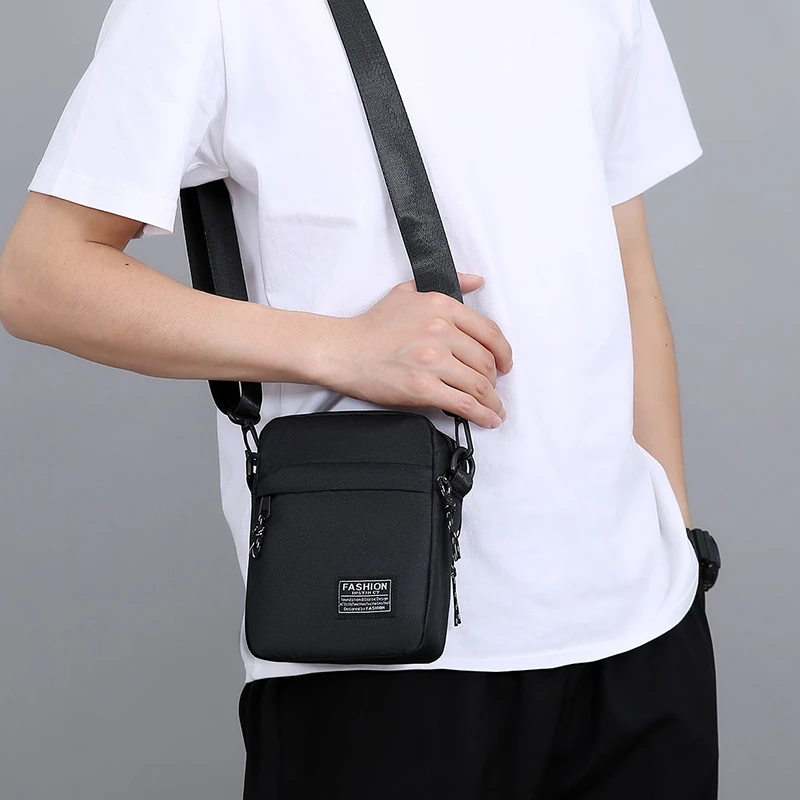Crossbody Bag Men Simple Mini Nylon Sling Chest Bag Messenger Phone Purse Lightweight for Daily Casual Commute Use