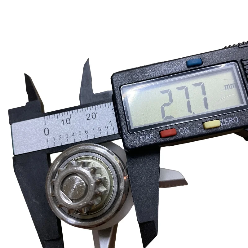 سكين خلاط عالي الجودة لقطع غيار اليابان سكين شفرة الخلاط التجارية أجزاء استبدال شفرات خلاط جرة 2L