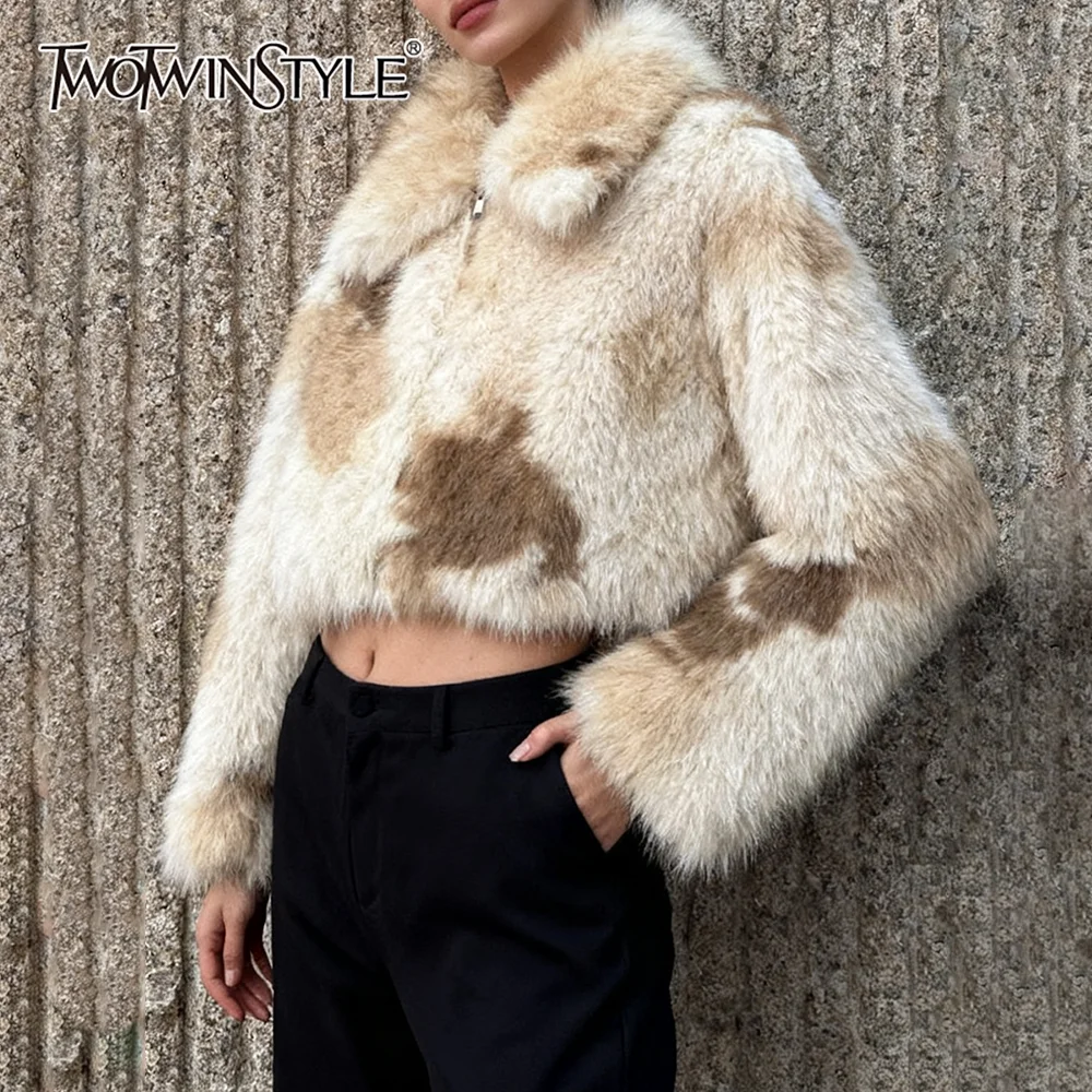 

TWOTWINSTYLE Hit Color Warm Gentle Short Jacket for Women Lapel Long Sleeve Patchwork Zipper Faux Fur Coat Female Winter Style